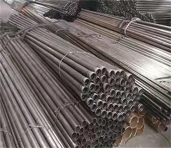 锡林郭勒盟螺旋式声测管工地安装